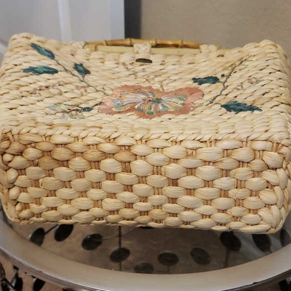 Handbag - Picture 6 of 6